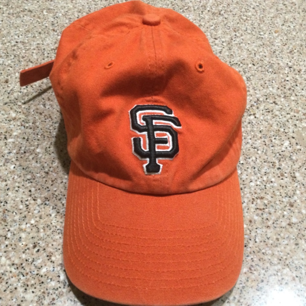 Baseball caps - Picture 2 of 8